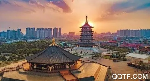 ���κ���2025���ذ�װ